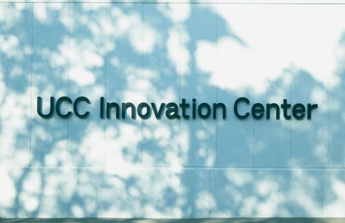 UCC Innovation Centerの壁面