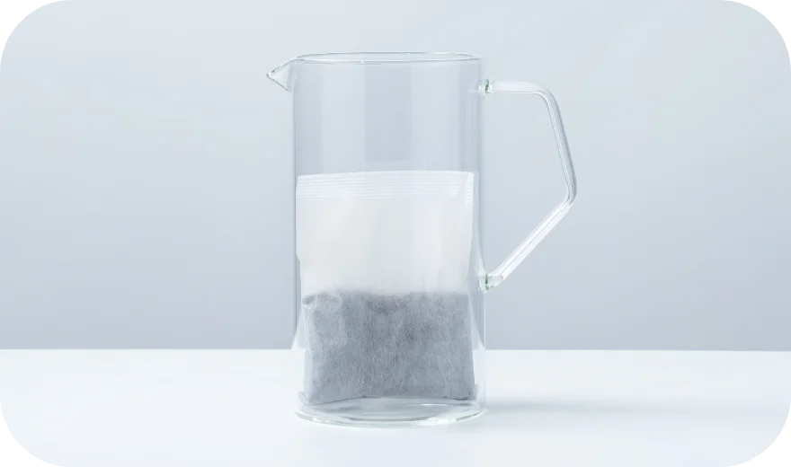 広口ポットにバッグを入れる